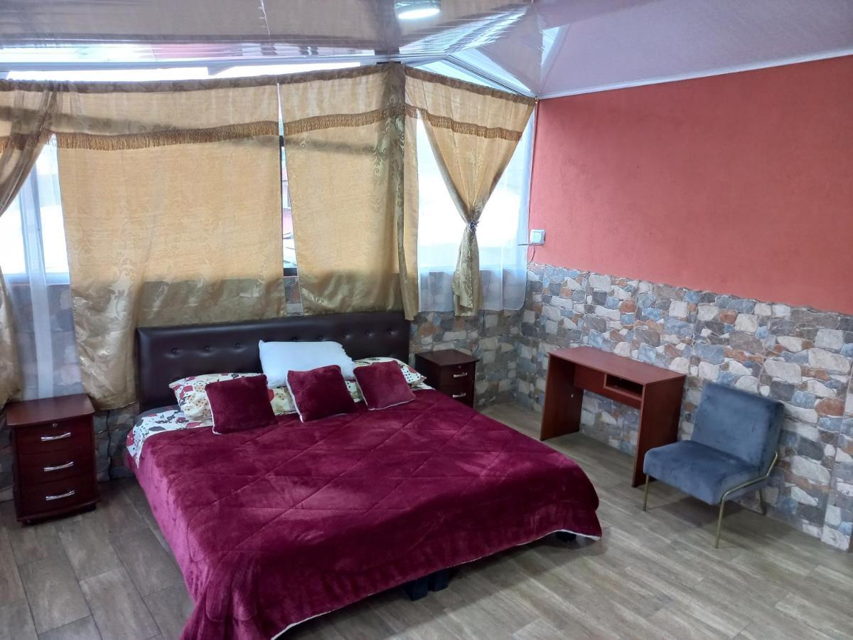 Hostal La Casa De Rodrigo Baeza Exterior photo